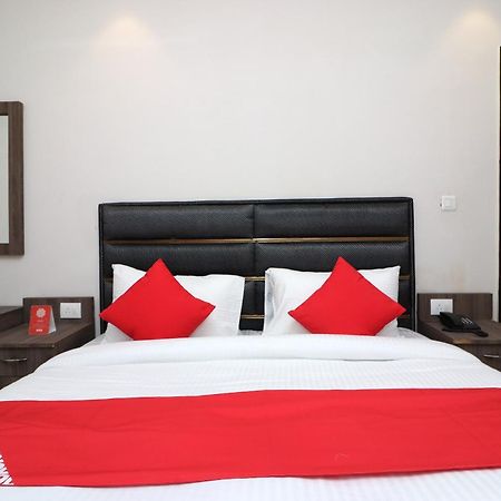 Oyo Flagship Doraemon Residency Hotel นิวเดลี ภายนอก รูปภาพ
